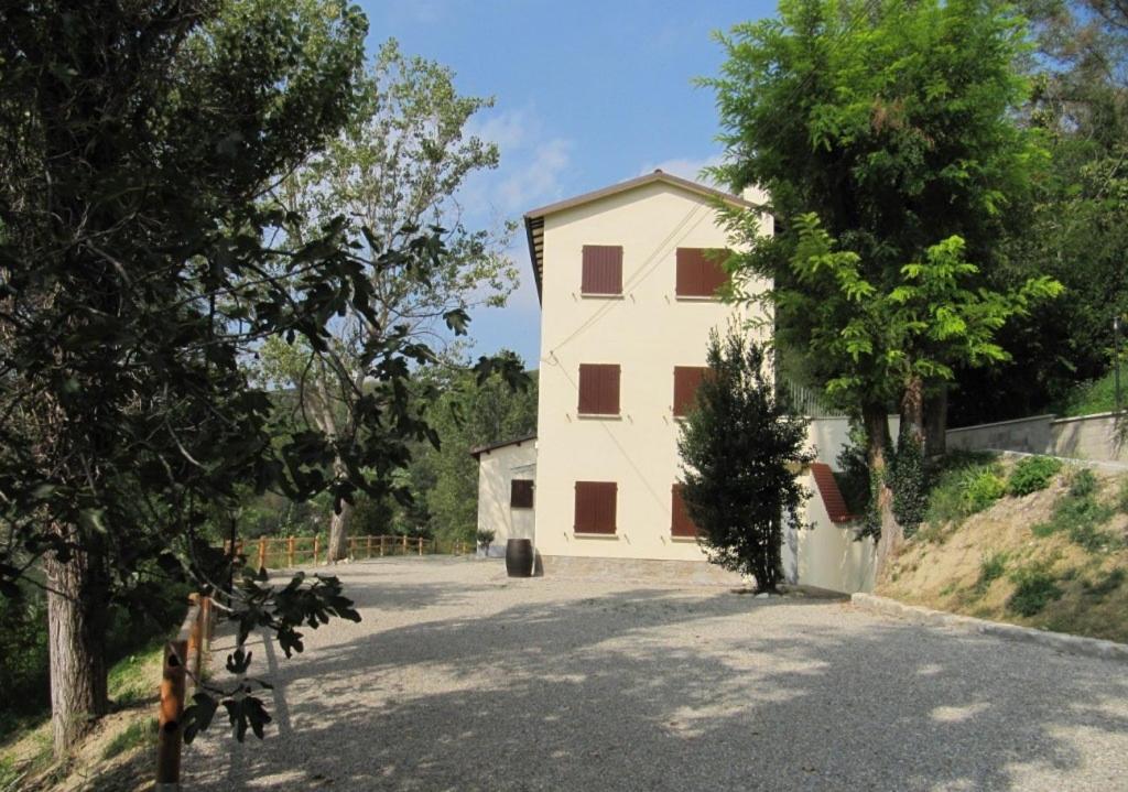 Bauernhof Podere Riosto Cantina&agriturismo Pianoro
