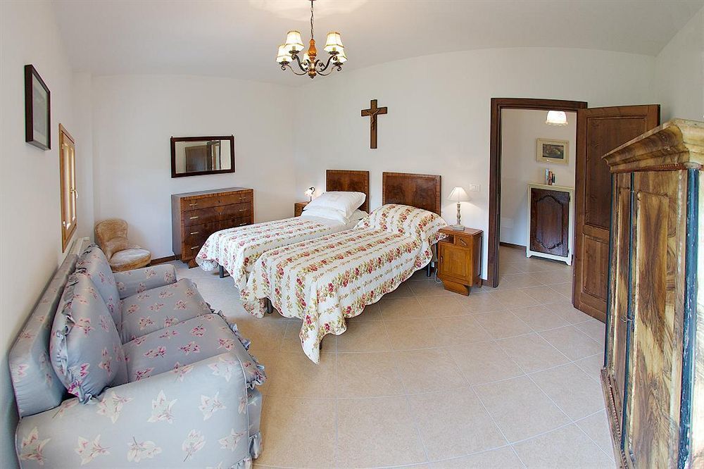 Podere Riosto Cantina&agriturismo Bauernhof